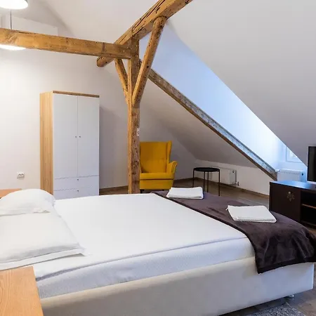 Casa Postavarului 3* Brasov