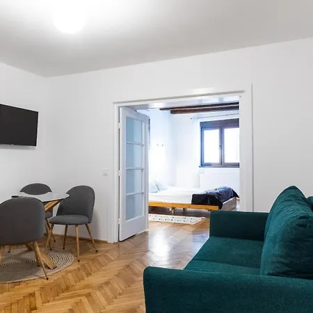 Casa Postavarului 3* Braşov